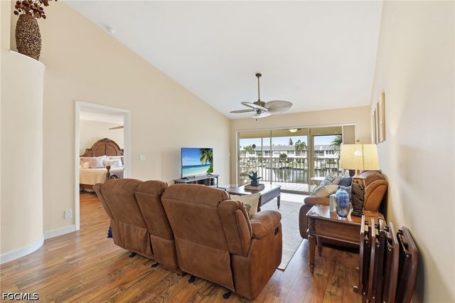 4206 SE 20th PL 105, Cape Coral, FL 33904