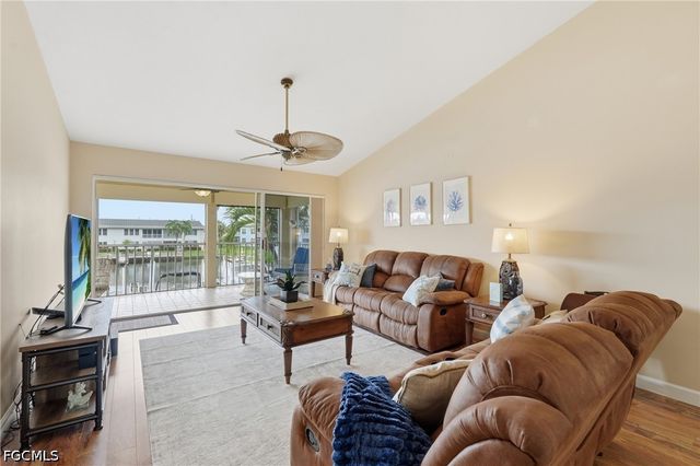 4206 SE 20th PL 105, Cape Coral, FL 33904