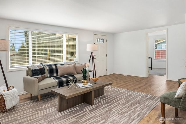 2021 204th Street SW, Lynnwood, WA 98036