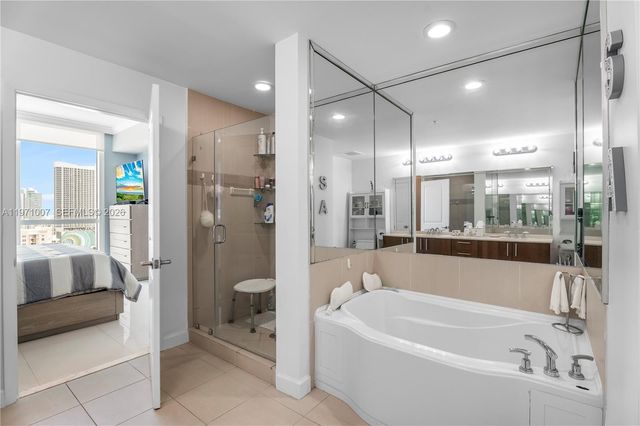 1945 S Ocean Dr 2209, Hallandale Beach, FL 33009