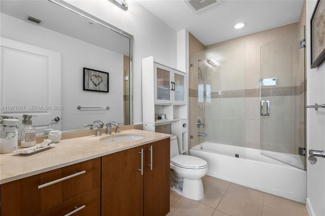 1945 S Ocean Dr 2209, Hallandale Beach, FL 33009