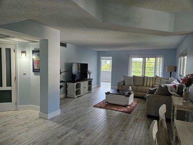 1705 Andros Isle O3, Coconut Creek, FL 33066