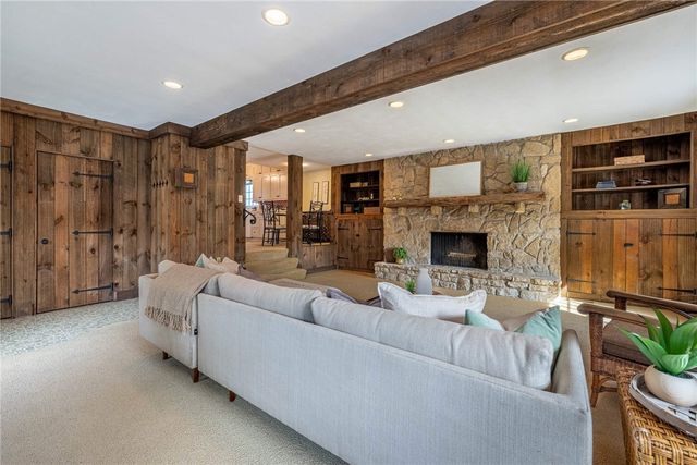 24 Greenmount Boulevard, Oakwood, OH 45419