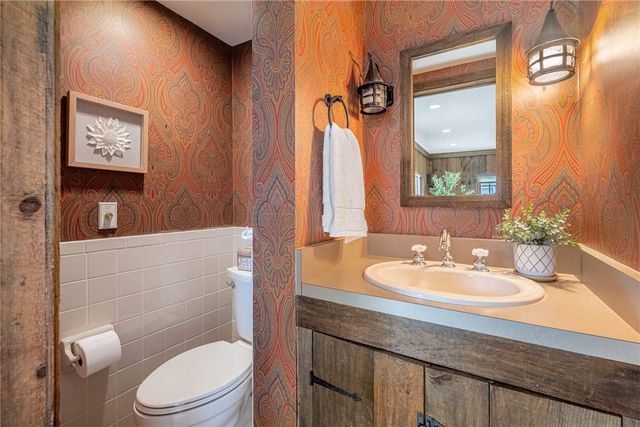 24 Greenmount Boulevard, Oakwood, OH 45419