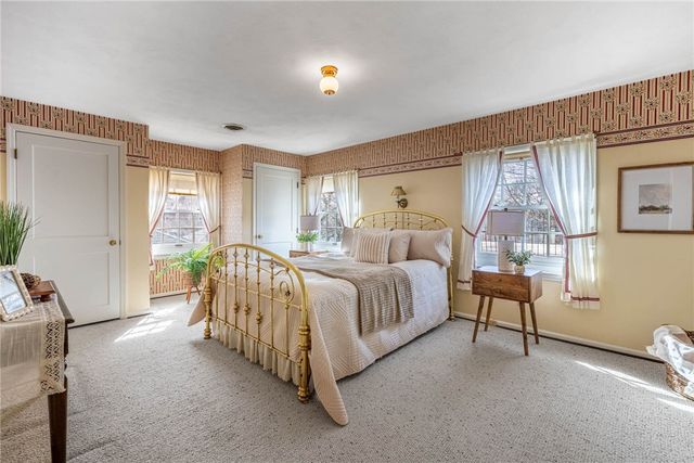 24 Greenmount Boulevard, Oakwood, OH 45419