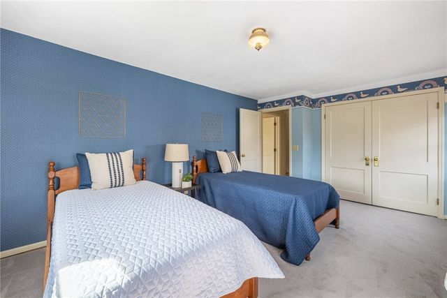 24 Greenmount Boulevard, Oakwood, OH 45419