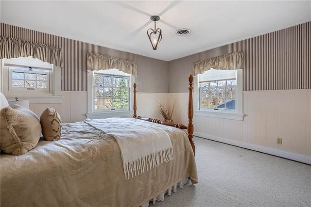 24 Greenmount Boulevard, Oakwood, OH 45419