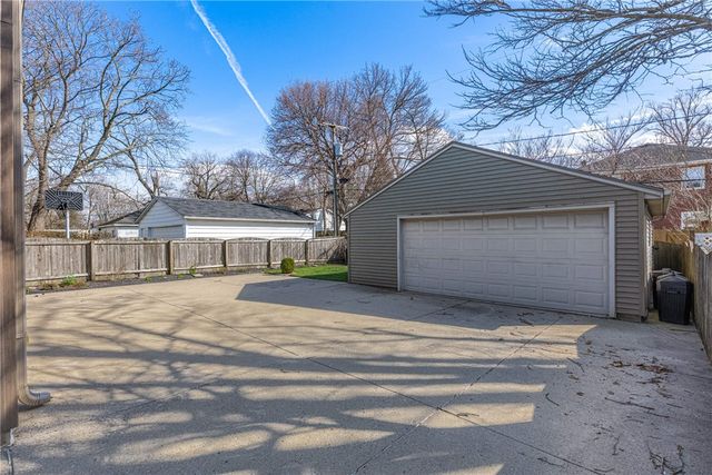 24 Greenmount Boulevard, Oakwood, OH 45419