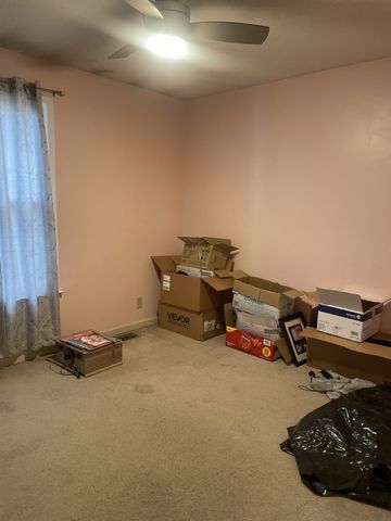 1914 Claymont Dr, Clarksville, TN 37040