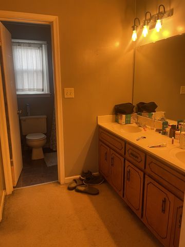 1914 Claymont Dr, Clarksville, TN 37040