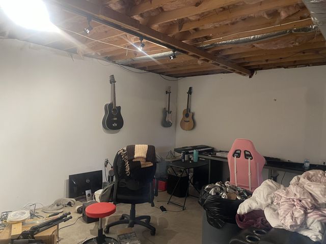 1914 Claymont Dr, Clarksville, TN 37040