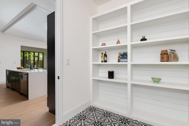 6921 GRANBY ST, Bethesda, MD 20817