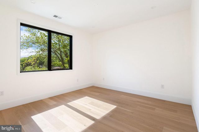 6921 GRANBY ST, Bethesda, MD 20817