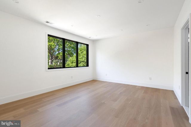 6921 GRANBY ST, Bethesda, MD 20817