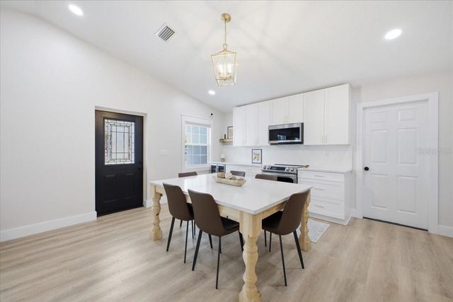 2708 6TH AVENUE E, Palmetto, FL 34221