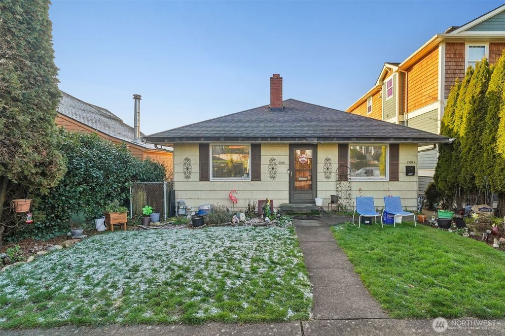2108 Grand Avenue, Everett, WA 98201