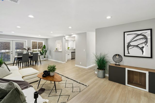 6330 TRI lane, El Sobrante, CA 94803