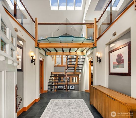 421 2nd Street W, Kirkland, WA 98033