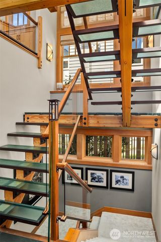421 2nd Street W, Kirkland, WA 98033