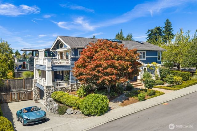 421 2nd Street W, Kirkland, WA 98033