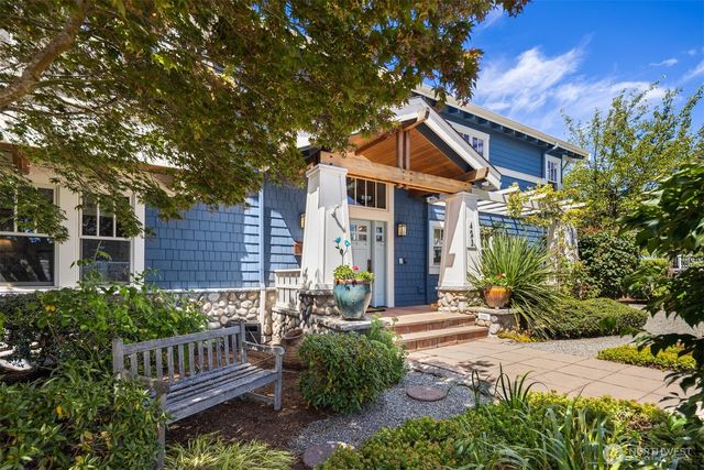 421 2nd Street W, Kirkland, WA 98033