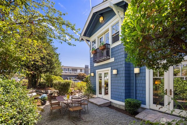 421 2nd Street W, Kirkland, WA 98033