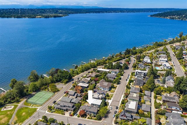421 2nd Street W, Kirkland, WA 98033
