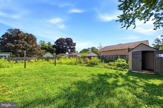 1100 N STERLING BLVD, Sterling, VA 20164