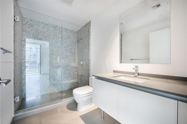 88 SW 7th St 1009, Miami, FL 33130