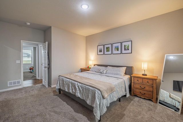 825 E Superior DRIVE, Edgerton, WI 53534