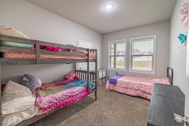 825 E Superior DRIVE, Edgerton, WI 53534