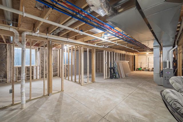 825 E Superior DRIVE, Edgerton, WI 53534