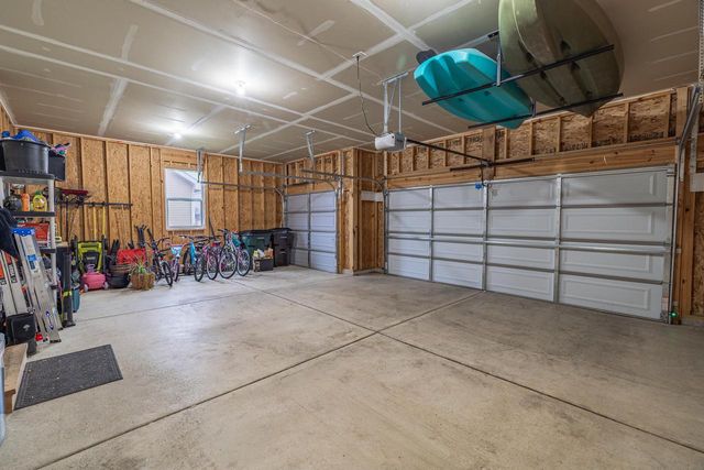 825 E Superior DRIVE, Edgerton, WI 53534