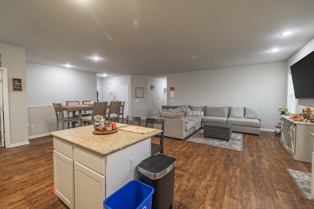 825 E Superior DRIVE, Edgerton, WI 53534