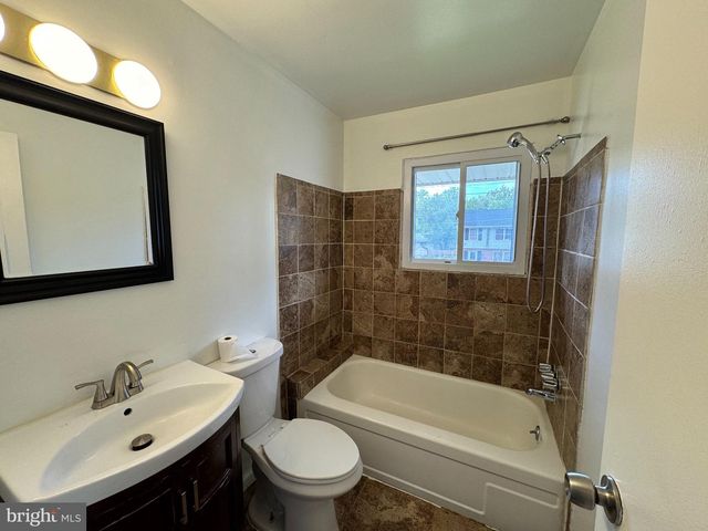 810 BOOKER PL, Capitol Heights, MD 20743