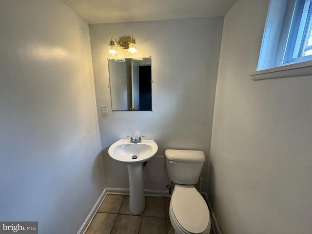 810 BOOKER PL, Capitol Heights, MD 20743