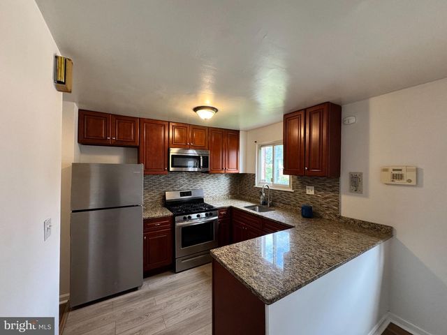 810 BOOKER PL, Capitol Heights, MD 20743