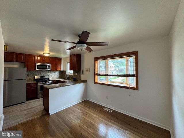 810 BOOKER PL, Capitol Heights, MD 20743