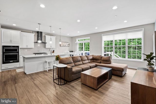 205 ELLA LN, Conshohocken, PA 19428