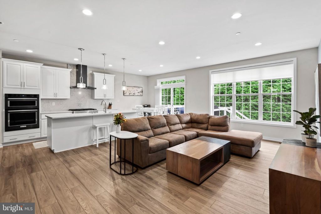 205 ELLA LN, CONSHOHOCKEN, PA 19428 — photo 5