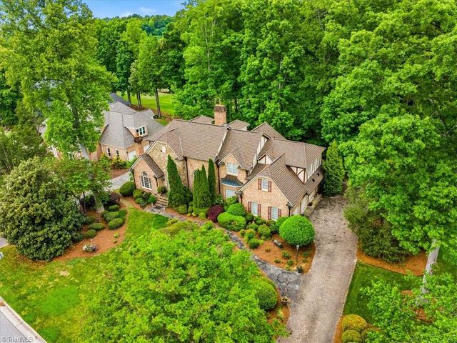 3904 Dover Park Road, Greensboro, NC 27407