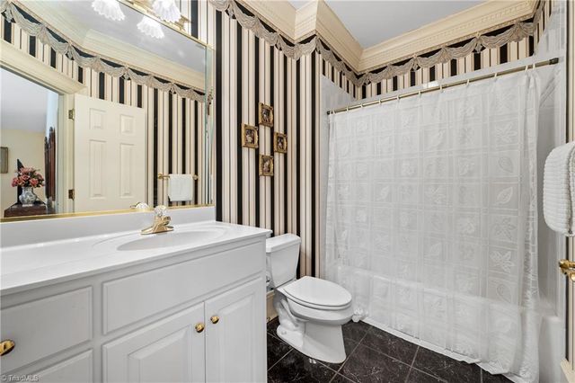 3904 Dover Park Road, Greensboro, NC 27407