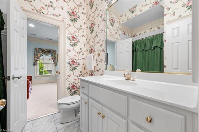 3904 Dover Park Road, Greensboro, NC 27407