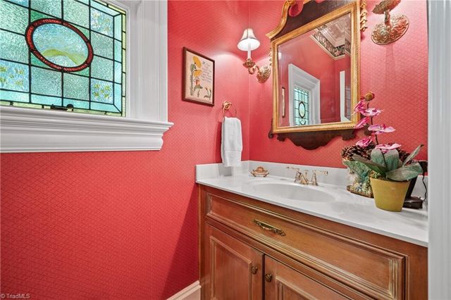 3904 Dover Park Road, Greensboro, NC 27407