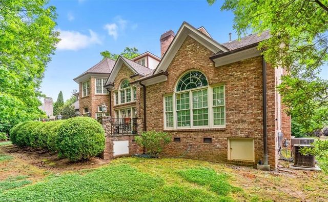 3904 Dover Park Road, Greensboro, NC 27407