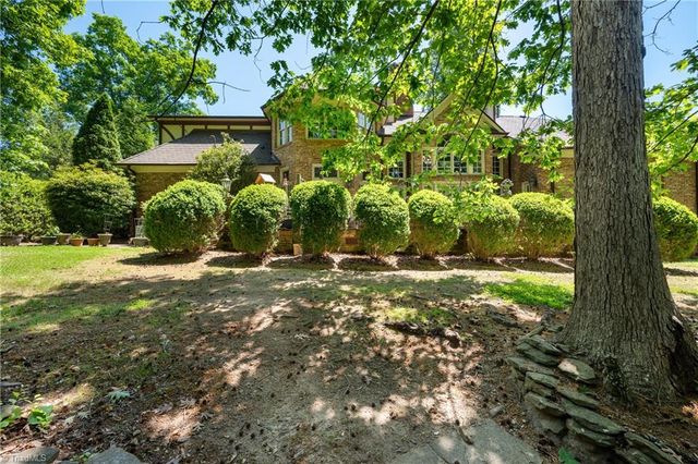 3904 Dover Park Road, Greensboro, NC 27407