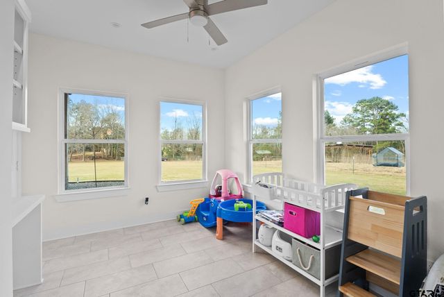 12754 Ridgeway Ct, Winona, TX 75792