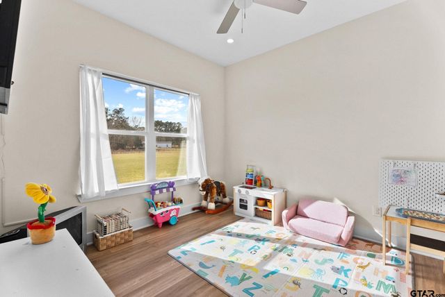 12754 Ridgeway Ct, Winona, TX 75792