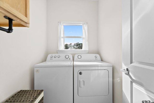 12754 Ridgeway Ct, Winona, TX 75792