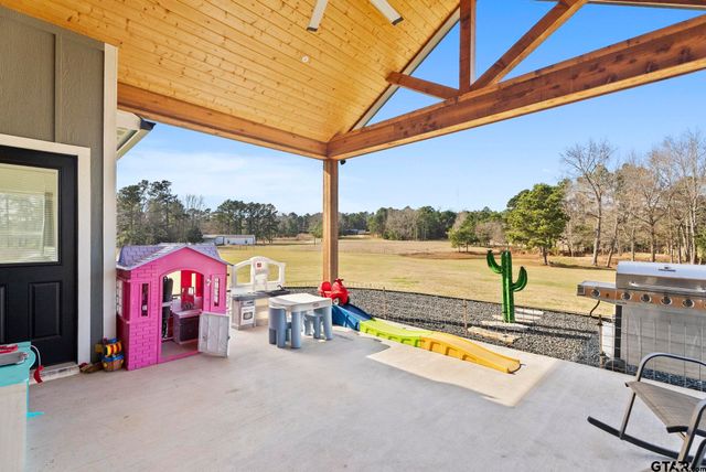 12754 Ridgeway Ct, Winona, TX 75792